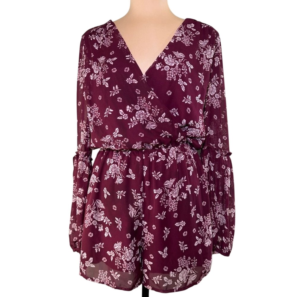 Charlotte Russe Womens Burgundy Floral Chiffon‎ Bell Sleeve Romper Size S
